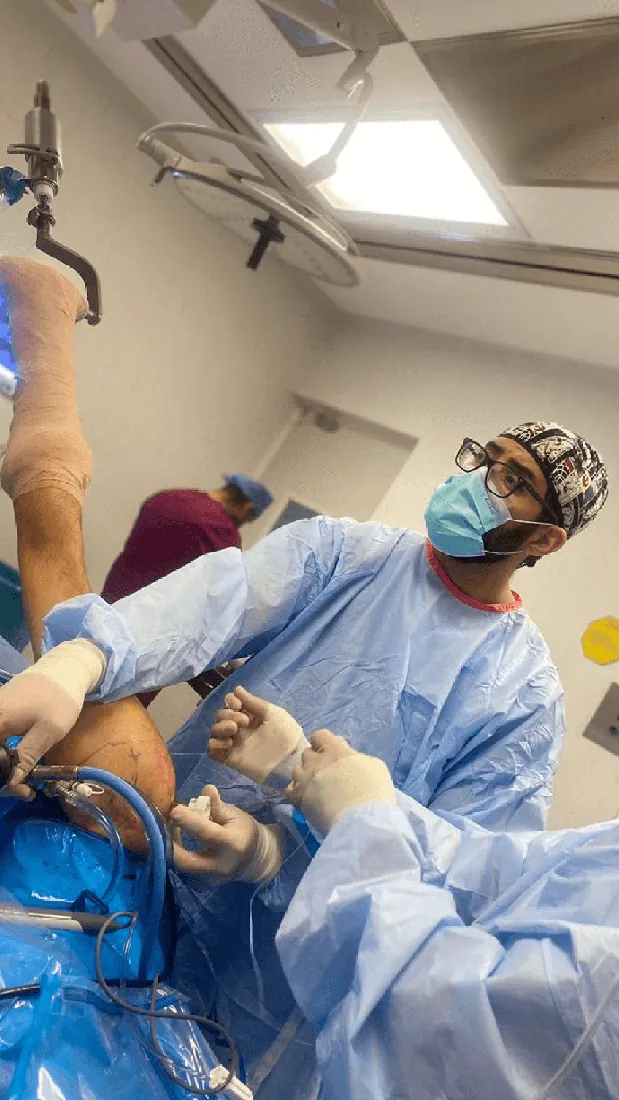 El Dr. Bonilla en quirófano
